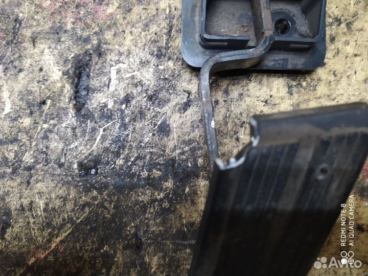 Педаль газа Chrysler Voyager 3