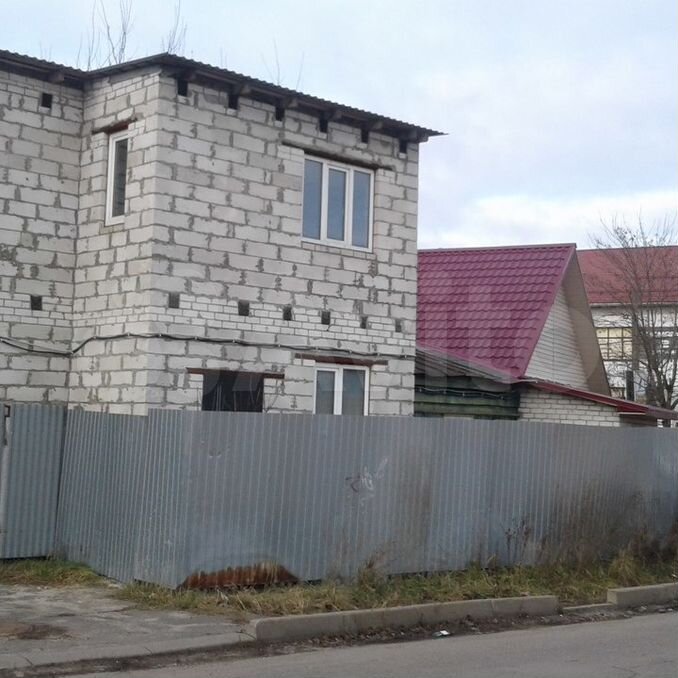 дом на володарке брянск. дома брянск бежицкий район. дом пос октябрьский бежицкий район. дома в брянске без посредников. дом в брянской области.