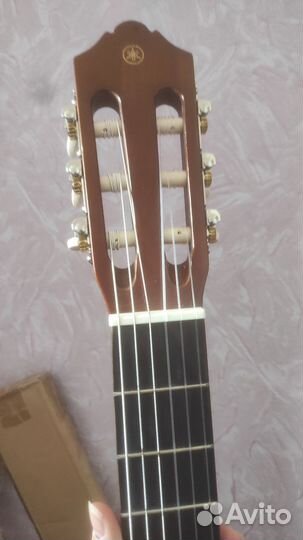 Классическая гитара yamaha c40