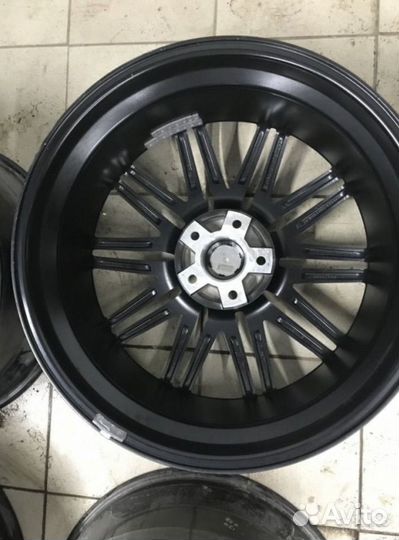Кованные диски r22 Lexani
