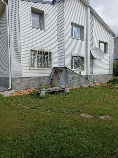 Дом 233,9 м² на участке 12,6 сот.