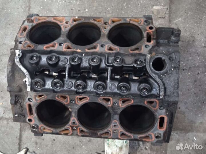 Блок цилиндров Ford Taurus 1 Форд Таурус 3.0