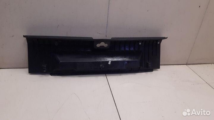 Обшивка багажника Volkswagen Polo