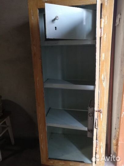 Шкаф металлический Б/У