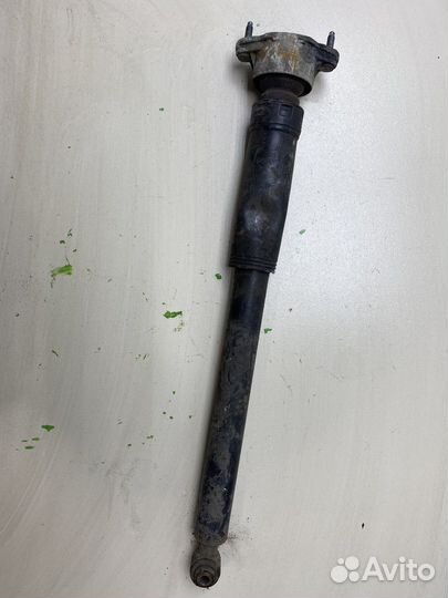 Амортизатор подвески Mercedes C W204, 2010