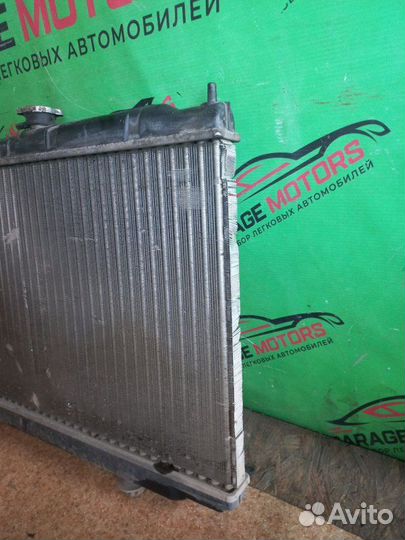 Радиатор охлаждения двигателя Nissan Almera
