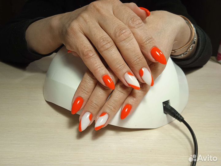 Маникюр и педикюр на дому