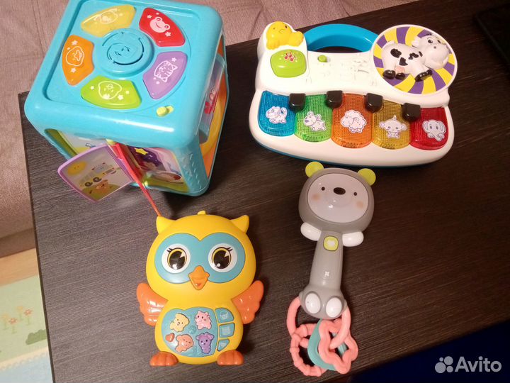 Музыкальные игрушки для малышей