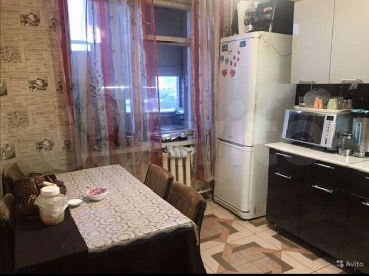 Комната 13 м² в 3-к., 13/14 эт.