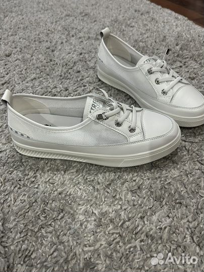 Кеды белые