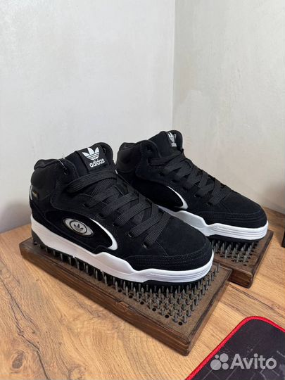 Кроссовки на зиму с мехом