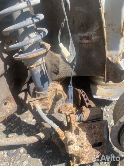 Передние стойки hafei brio