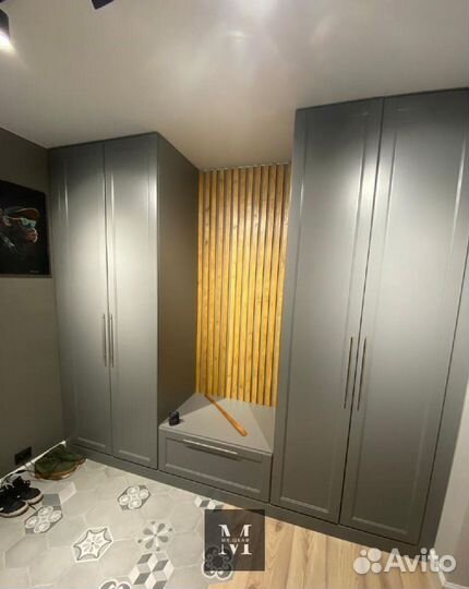 Современный шкаф