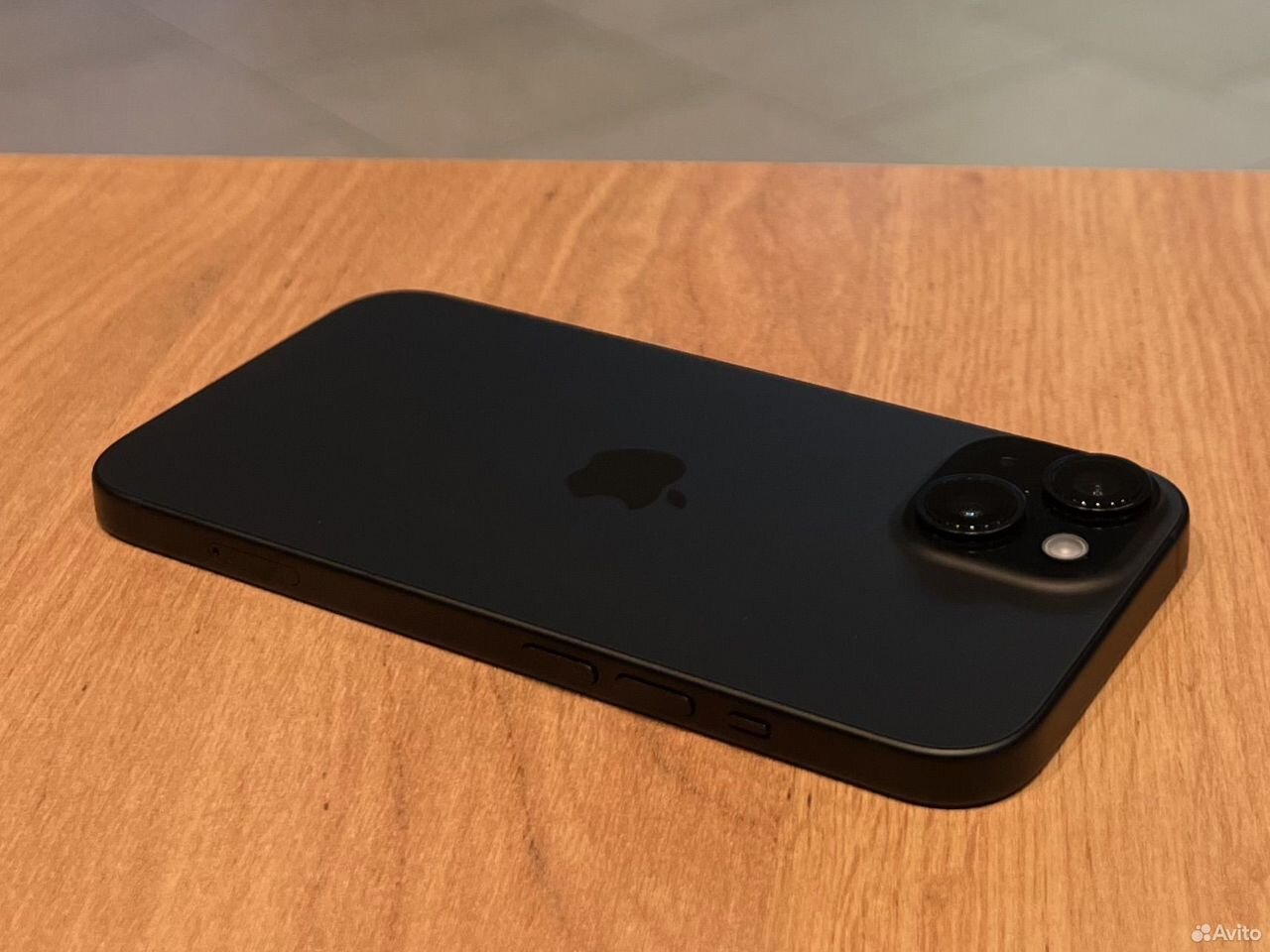iPhone 15, 128 ГБ, SIM + eSIM