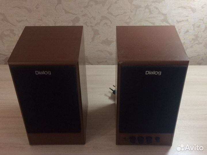 Компьютерные колонки «Dialog»