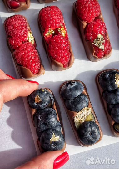 Ягоды в шоколаде/Батончики/Шоколад ручной работы
