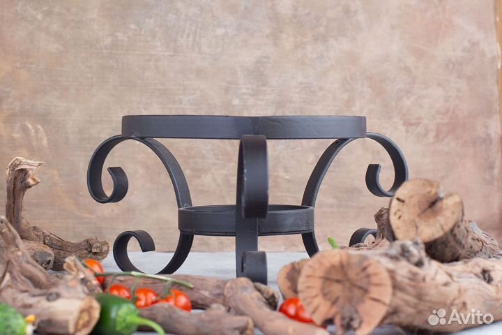 Садж чугунный 42 см на подставке Тунис