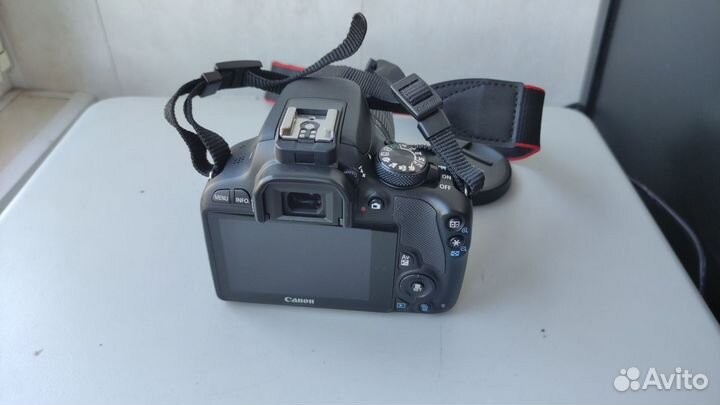 Canon 100D kit как новый (пробег 2 т)