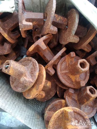 Гайка стяжная резьбовая