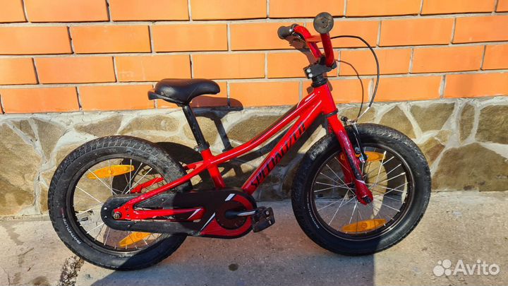 Детский велосипед 16 Specialized