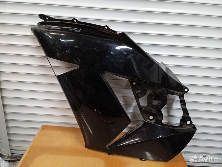 Kawasaki ZZR 1400 ZX-14R 2006. Пластик боковой