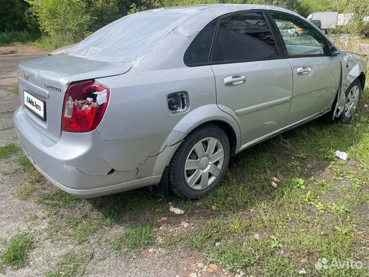 Chevrolet Lacetti 1.4 МТ, 2007, битый, 130 000 км