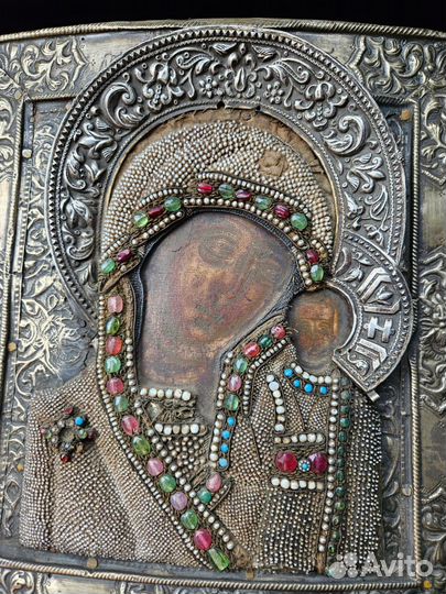 Старинные иконы в окладе 17 в