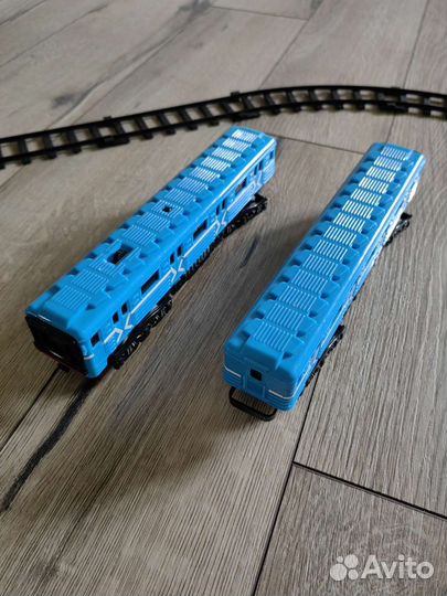 Железная дорога с вагонами метро