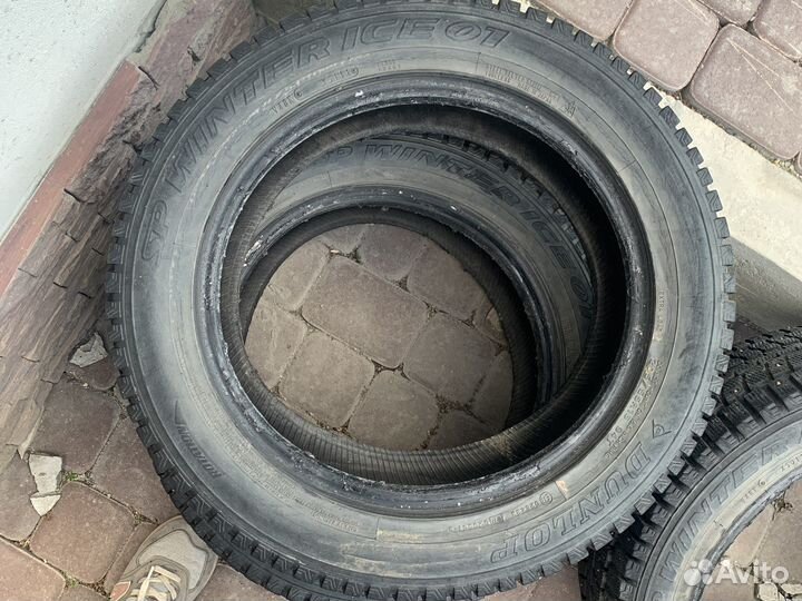 Dunlop SP Winter Ice 01 205/55 R16