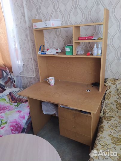 Письменный стол для школьника бу