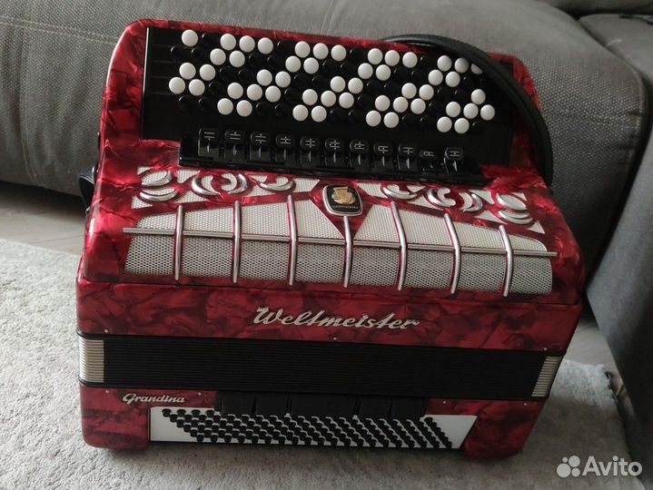 Баян Weltmeister grandina