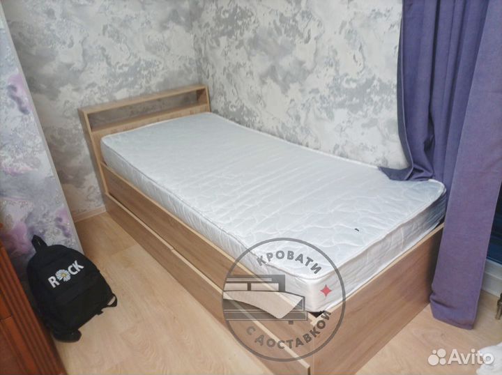 Кровать