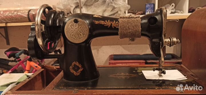 Швейная машина пмз им Калинина (Зингер, Zinger)