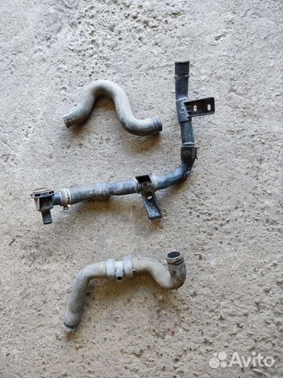 Citroen C4 B7 патрубок охлаждения