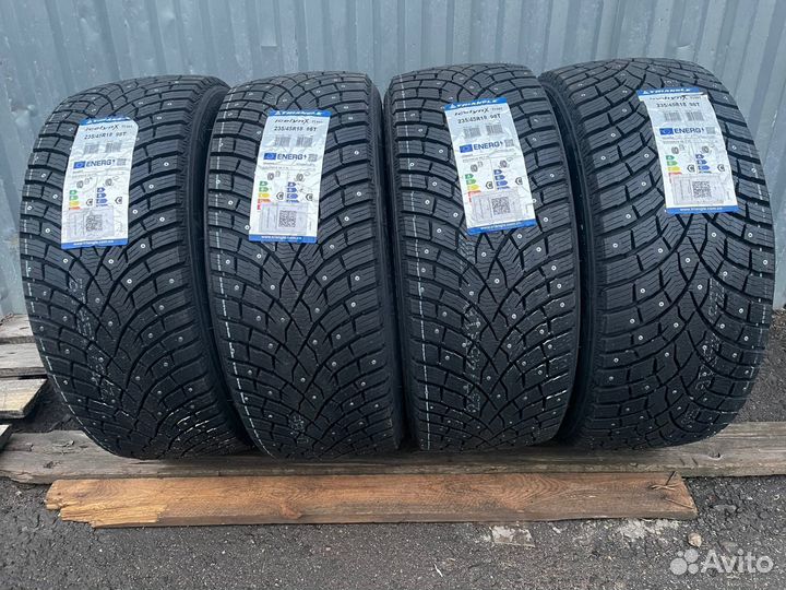 Triangle IcelynX TI501 235/45 R18 98T