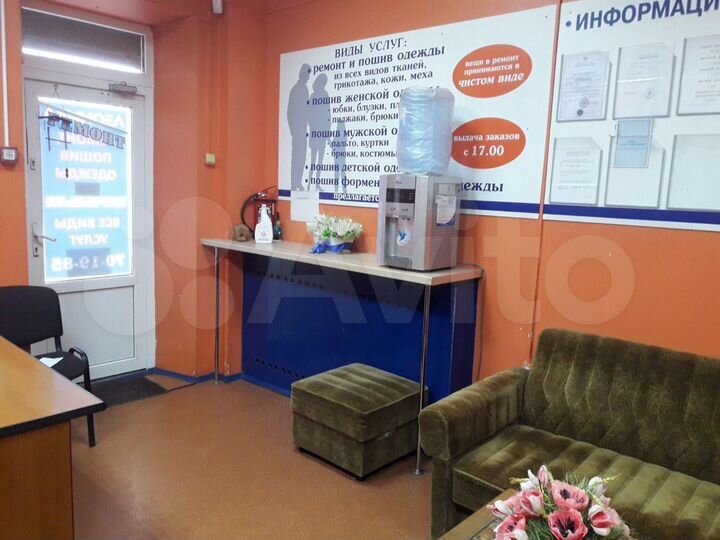 Помещение с отдельным входом 67.0 кв.м