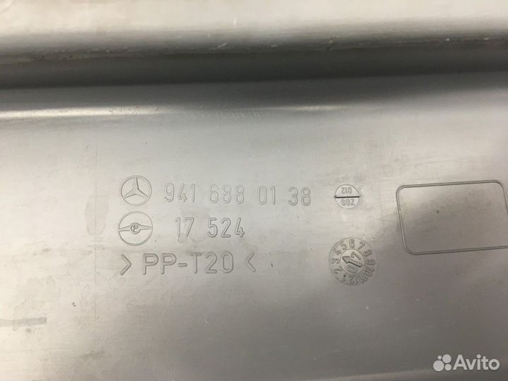 Накладка стойки лобового стекла левая