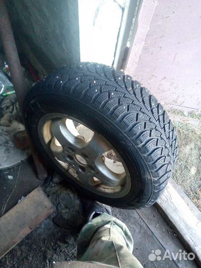 R15 Nokian Tyres Hakkapeliitta 7 185/65, PCD 5x112 DIA 15