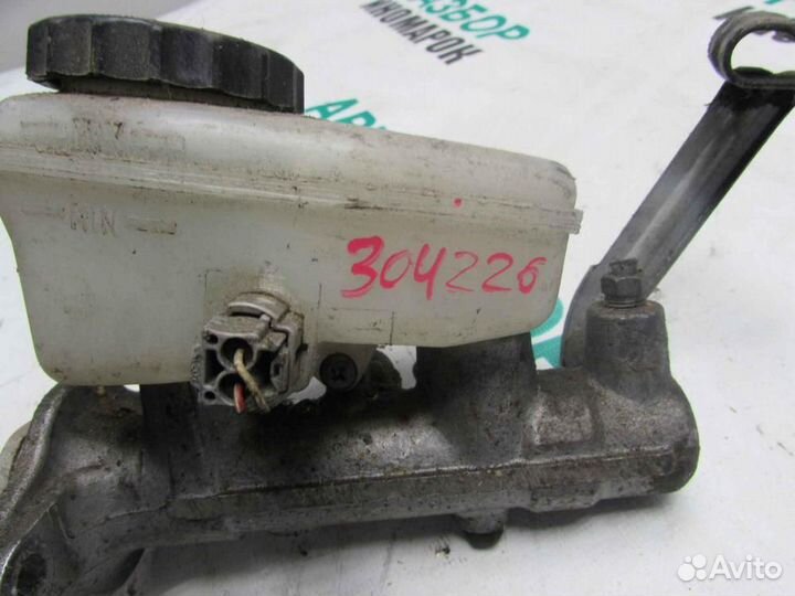 Цилиндр тормозной главный для Toyota Mark II GX90