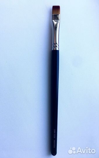 Кисть для бровей Valeri-D 10М-3210