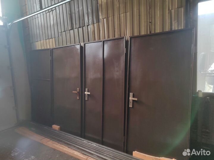 Дверь входная металлическая уличная