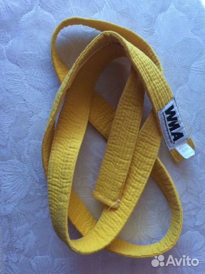 Желтый и оранжевый пояс по каратэ