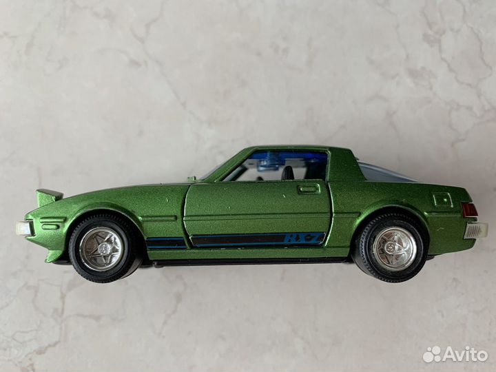 Модель автомобиля Shinsei mini Power Mazda Savanna