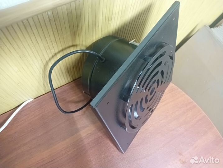 Вентилятор настенный BH 160