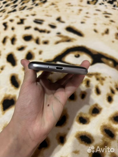 Samsung Galaxy J1 (2016) SM-J120F/DS, 8 ГБ