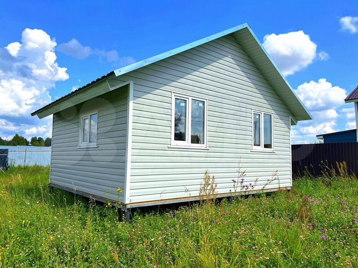 Дом 32 м² на участке 8 сот.