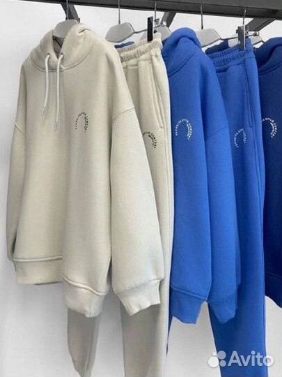 Спортивный костюм женский на флисе. Размер 42-44