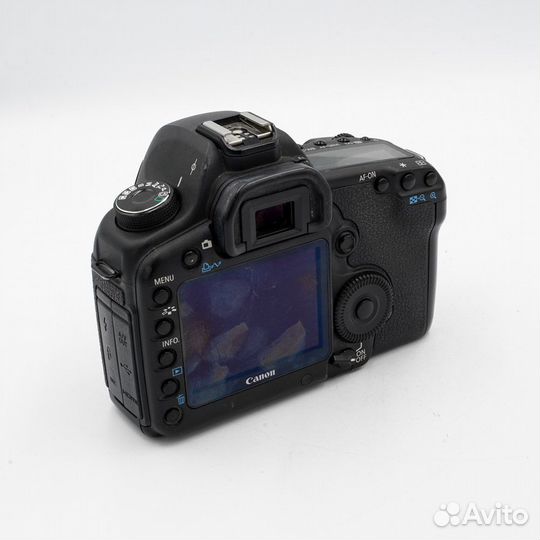 Зеркальный фотоаппарат Canon EOS 5D Mark II Body