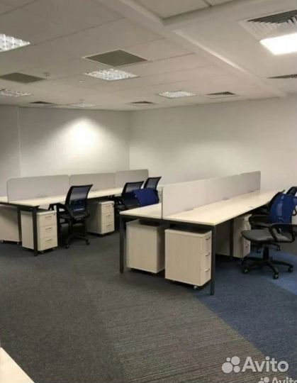 Столы офисные белые с перегородками (бенч-системы)