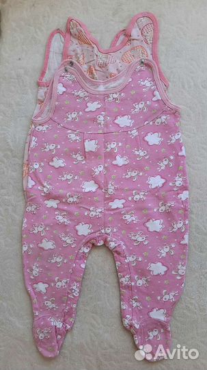 Много детских вещей для девочки с рождения до года